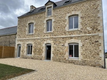 Location appartement Plougoumelen 56400 Morbihan 84 m2  850 euros