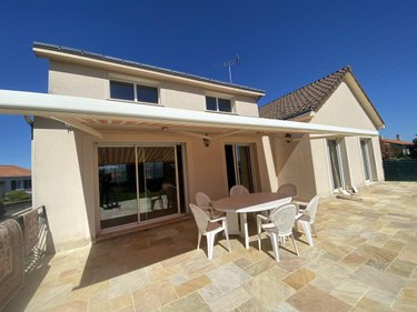 Maison a vendre Cholet 49300 Maine-et-Loire 192 m2 9 pièces 374640 euros