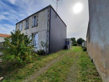 Maison a vendre Saint-Étienne-du-Bois 85670 Vendée 63 m2 2 pièces 137800 euros