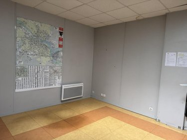 Location fonds et murs commerciaux Daours 80800 Somme 140 m2  840 euros
