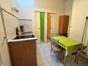 Immeuble a vendre Angers 49000 Maine-et-Loire 385 m2  1096000 euros