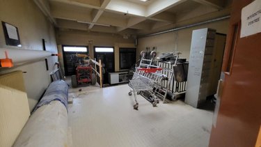 Immeuble a vendre Grand-Charmont 25200 Doubs 1412 m2  190000 euros