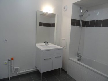 Location appartement Reims 51100 Marne 72 m2 3 pièces 815 euros