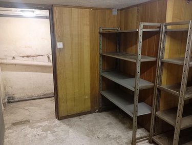 Location fonds et murs commerciaux Bourg-en-Bresse 01000 Ain 58 m2  741 euros