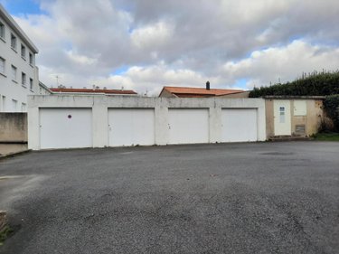 Garage et parking a vendre Saint-Jean-de-Monts 85160 Vendée 33 m2  64600 euros