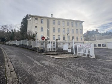 Immeuble a vendre Soissons 02200 Aisne 1900 m2  650000 euros