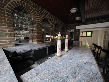 Immeuble a vendre Pernes 62550 Pas-de-Calais 133 m2  127200 euros