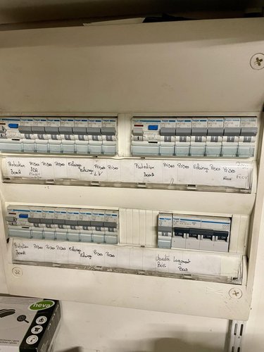 Fonds et murs commerciaux a vendre Lajo 48120 Lozère 342 m2  850000 euros