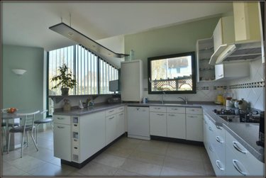 Maison a vendre Le Rheu 35650 Ille-et-Vilaine 246 m2 8 pièces 565000 euros