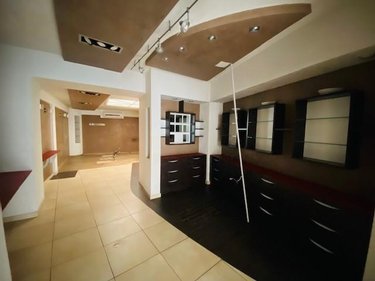 Fonds et murs commerciaux a vendre Chalonnes-sur-Loire 49290 Maine-et-Loire 62 m2  121900 euros