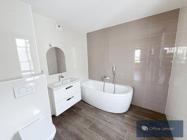 Appartement a vendre Saint-Genis-Pouilly 01630 Ain 110 m2 4 pièces 480000 euros