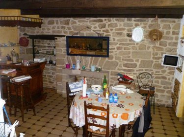 Fonds et murs commerciaux a vendre Guémené-sur-Scorff 56160 Morbihan 100 m2  173680 euros