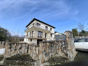 Maison a vendre Saintes 17100 Charente-Maritime 169 m2 6 pièces 280000 euros