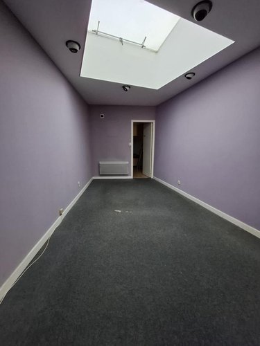 Fonds et murs commerciaux a vendre Lillers 62190 Pas-de-Calais 75 m2  77000 euros