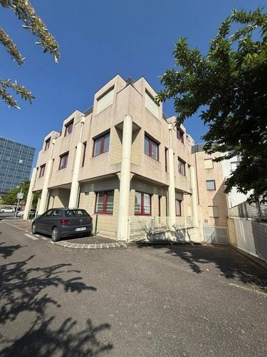 Fonds et murs commerciaux a vendre Nantes 44000 Loire-Atlantique 1073 m2  3668000 euros