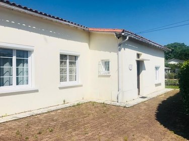Maison a vendre Saintes 17100 Charente-Maritime 132 m2 5 pièces 246280 euros
