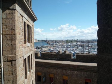Location appartement Saint-Malo 35400 Ille-et-Vilaine 42 m2 2 pièces 530 euros