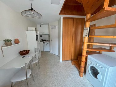 Location appartement Laval 53000 Mayenne 17 m2 1 pièce 350 euros