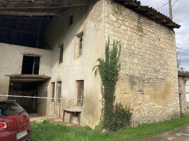 Maison a vendre Neuville-sur-Ain 01160 Ain 160 m2 8 pièces 140000 euros