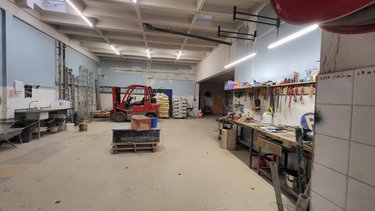 Immeuble a vendre Grand-Charmont 25200 Doubs 1412 m2  190000 euros