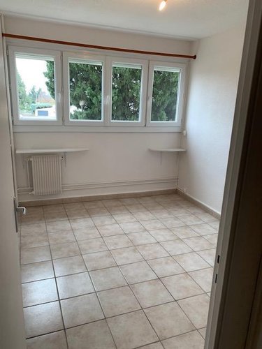Location appartement Pierrelatte 26700 Drôme 72 m2 4 pièces 652 euros