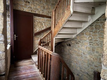 Immeuble a vendre Guingamp 22200 Côtes-d'Armor 700 m2  549920 euros