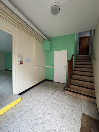 Fonds et murs commerciaux a vendre Laon 02000 Aisne 113 m2  119000 euros