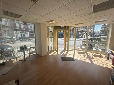 Location fonds et murs commerciaux Cambrai 59400 Nord 110 m2  1400 euros