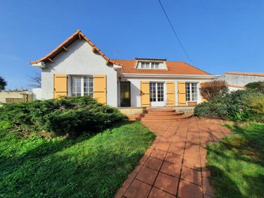 Maison a vendre Challans 85300 Vendée 152 m2 5 pièces 221000 euros