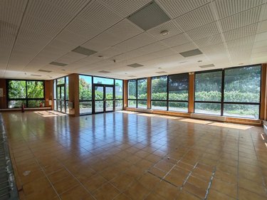 Immeuble a vendre Plounéour-Ménez 29410 Finistère 800 m2  263500 euros