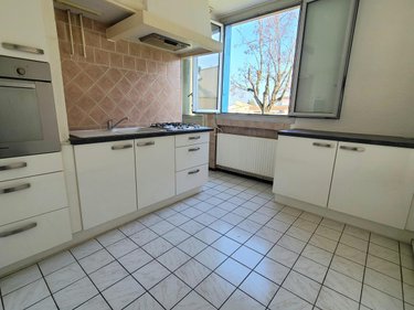 Appartement a vendre Pierrelatte 26700 Drôme 73 m2 4 pièces 120000 euros
