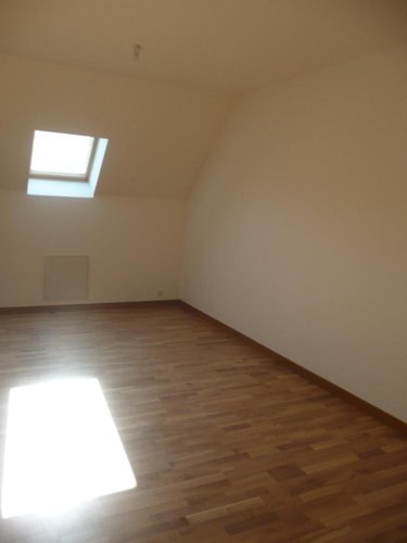 Location maison Dole 39100 Jura 98 m2 4 pièces 900 euros