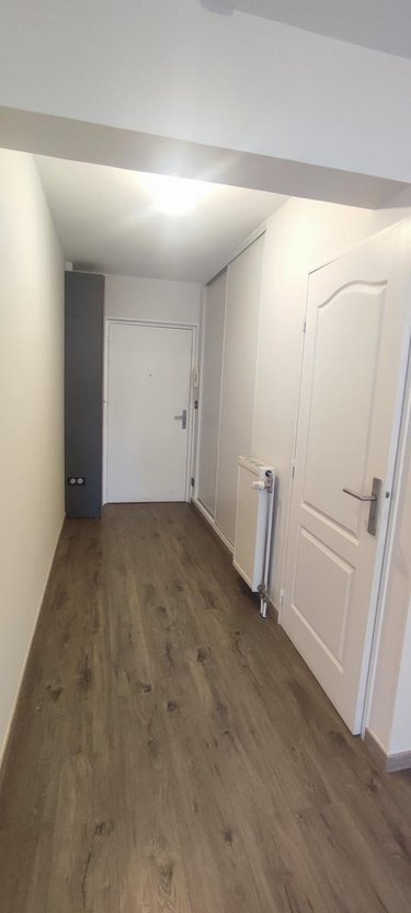 Location appartement Châlons-en-Champagne 51000 Marne 79 m2  868 euros