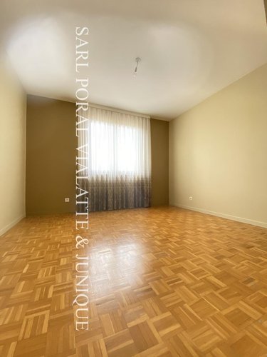 Location appartement Ambérieu-en-Bugey 01500 Ain 125 m2 4 pièces 1256 euros