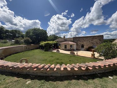 Maison a vendre Dauphin 04300 Alpes-de-Haute-Provence 228 m2  1658000 euros