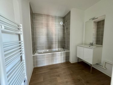 Location appartement Angers 49000 Maine-et-Loire 82 m2 4 pièces 1250 euros