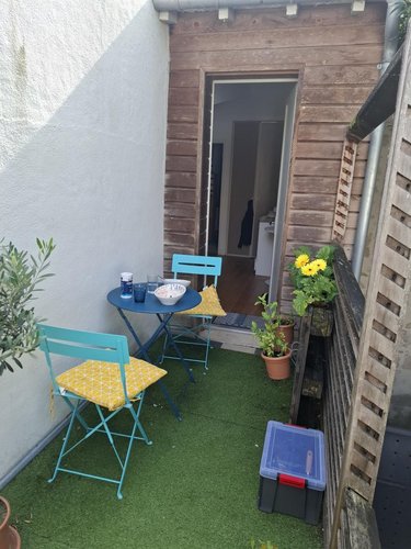 Appartement a vendre Saintes 17100 Charente-Maritime 54 m2 2 pièces 105000 euros