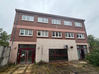 Fonds et murs commerciaux a vendre Arras 62000 Pas-de-Calais 460 m2  260500 euros