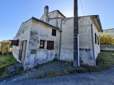 Maison a vendre Saintes 17100 Charente-Maritime 90 m2 3 pièces 157380 euros