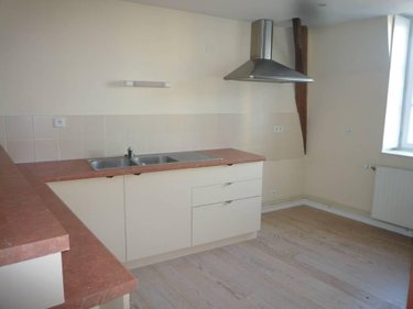 Location appartement La-Ferté-Bernard 72400 Sarthe 87 m2  665 euros