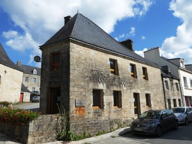Immeuble a vendre Guémené-sur-Scorff 56160 Morbihan 70 m2  105750 euros