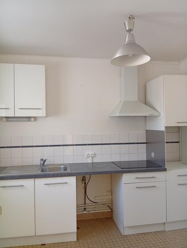 Location appartement Reims 51100 Marne 61 m2 3 pièces 630 euros
