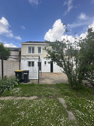 Location maison Angers 49000 Maine-et-Loire 99 m2 4 pièces 1600 euros