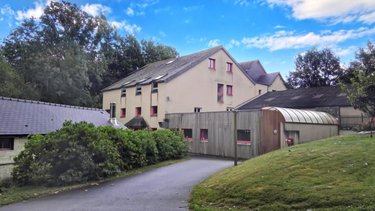 Immeuble a vendre Hémonstoir 22600 Côtes-d'Armor 800 m2  332800 euros