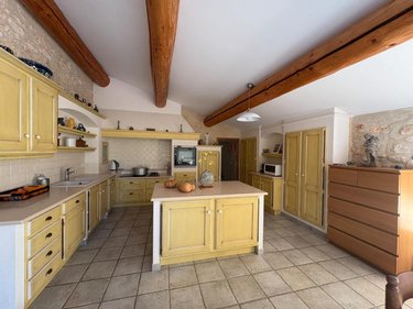 Maison a vendre Simiane-la-Rotonde 04150 Alpes-de-Haute-Provence 247 m2 7 pièces 730400 euros