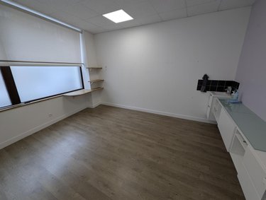 Fonds et murs commerciaux a vendre Chambéry 73000 Savoie 49 m2  182500 euros