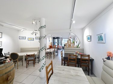 Immeuble a vendre Riantec 56670 Morbihan 183 m2  374400 euros