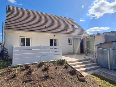 Location maison Montoire-sur-le-Loir 41800 Loir-et-Cher 116 m2 5 pièces 1460 euros