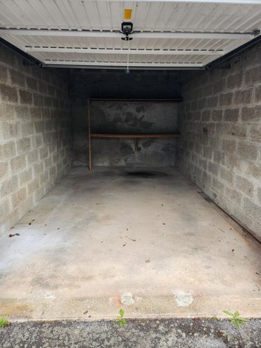 Garage et parking a vendre Challans 85300 Vendée 20 m2  25500 euros