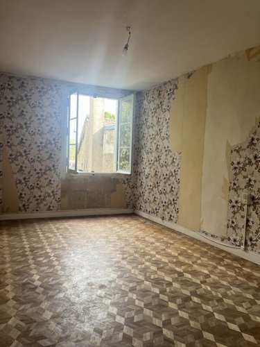 Immeuble a vendre L'Île-Bouchard 37220 Indre-et-Loire 335 m2  73600 euros